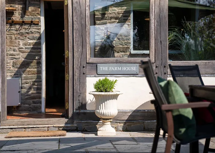 Llethrau Forest & Nature Retreats